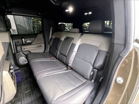 Used 2025 GMC Hummer EV 3X AWD/4WD image 26