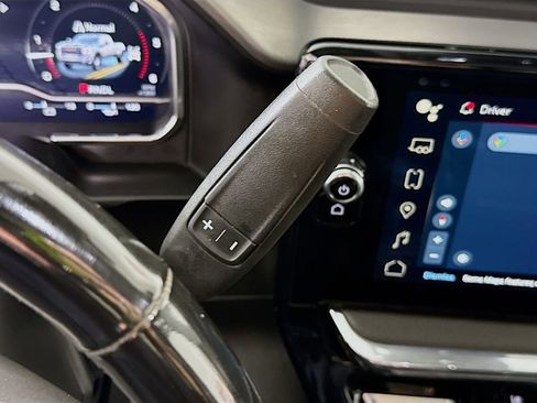 Used 2024 GMC Sierra 3500 Denali w/ Denali Reserve Package image 10