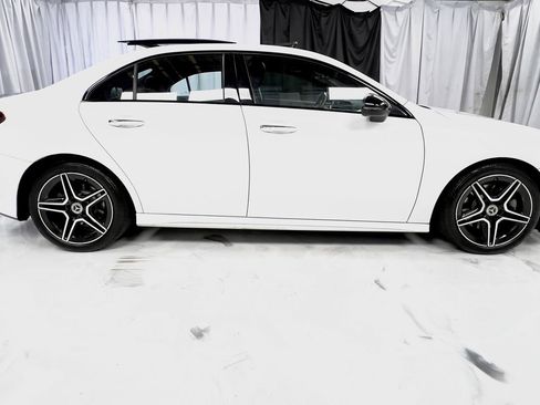 Used 2022 Mercedes-Benz A 220 4MATIC image 5