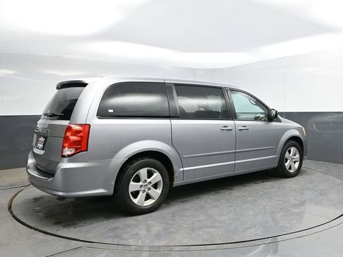 Used 2013 Dodge Grand Caravan SE FWD image 10