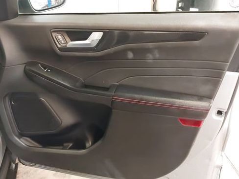 Used 2024 Ford Escape ST-Line AWD/4WD image 38