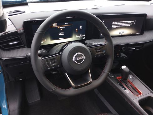 New 2026 Nissan Kicks SR FWD image 10