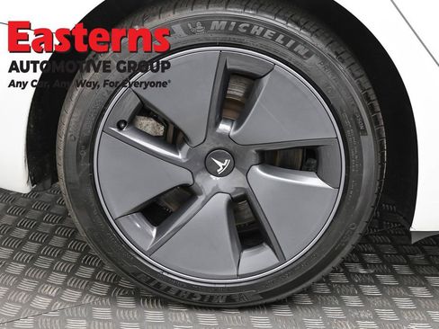 Used 2023 Tesla Model 3 Standard Range image 27