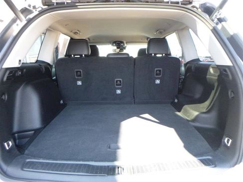 Used 2023 Jeep Grand Cherokee Limited image 19