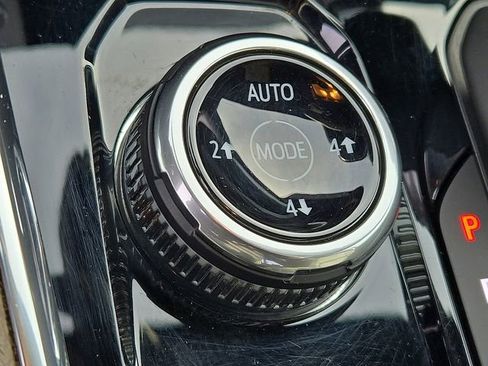 Used 2023 GMC Canyon Denali image 24