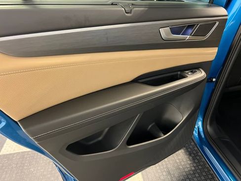 Used 2024 Volkswagen Atlas Cross Sport SE image 18