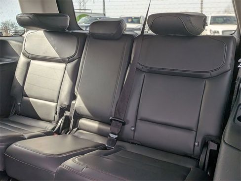 Used 2025 Ford Expedition Active image 29