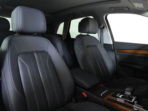 Certified 2022 Audi Q5 2.0T Premium w/ Convenience Package image 16