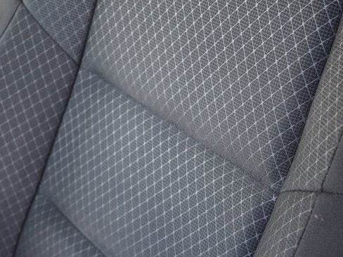 Used 2019 Jeep Grand Cherokee Laredo image 34