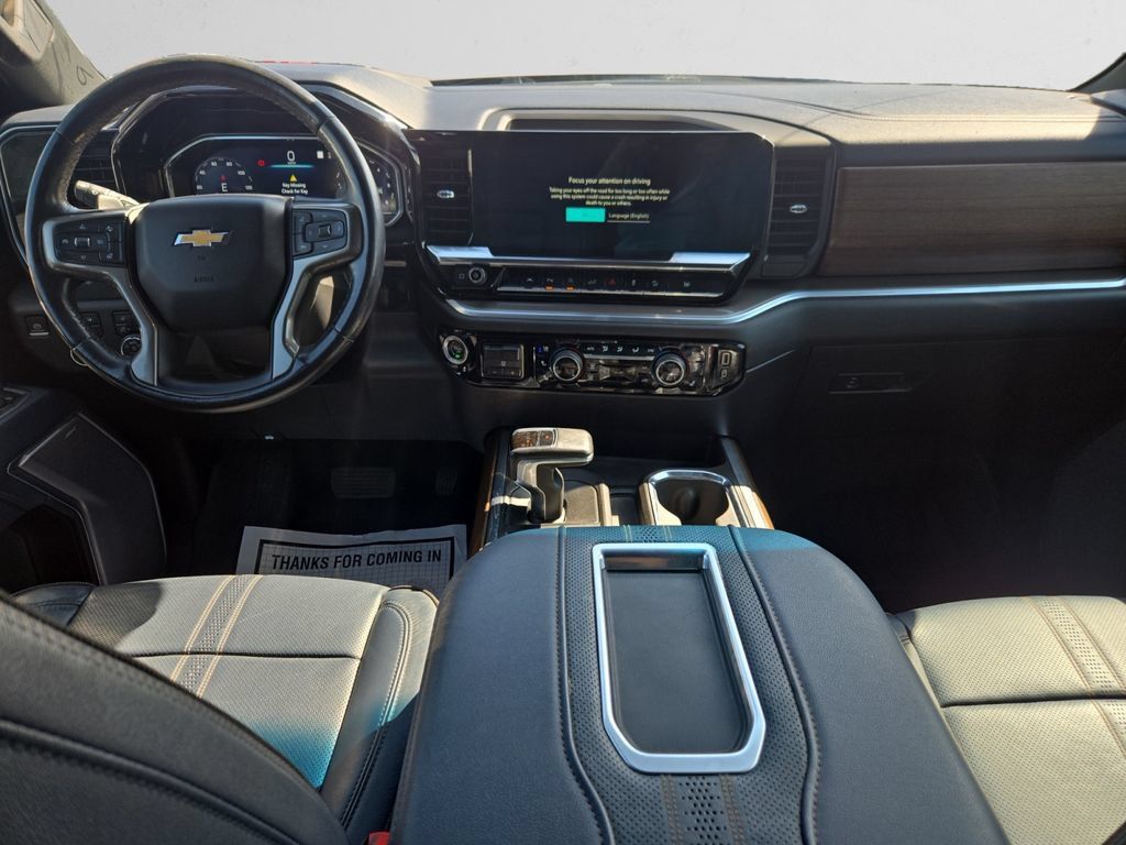 Used 2022 Chevrolet Silverado 1500 High Country w/ Z71 Off-Road Package AWD/4WD image 11