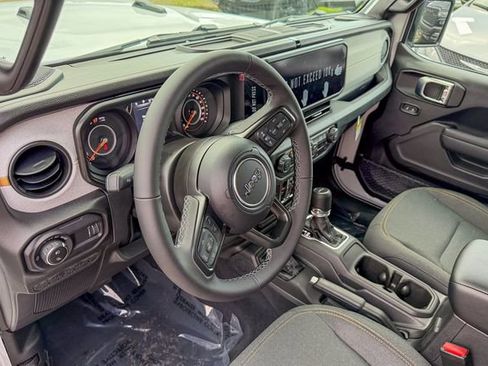 New 2026 Jeep Gladiator Sport image 12