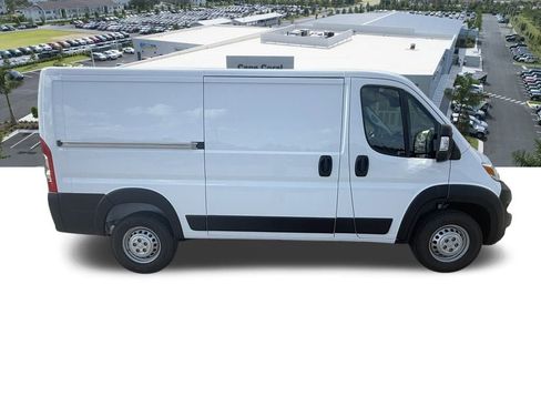 New 2026 RAM ProMaster 2500 w/ Premium Convenience Group image 4