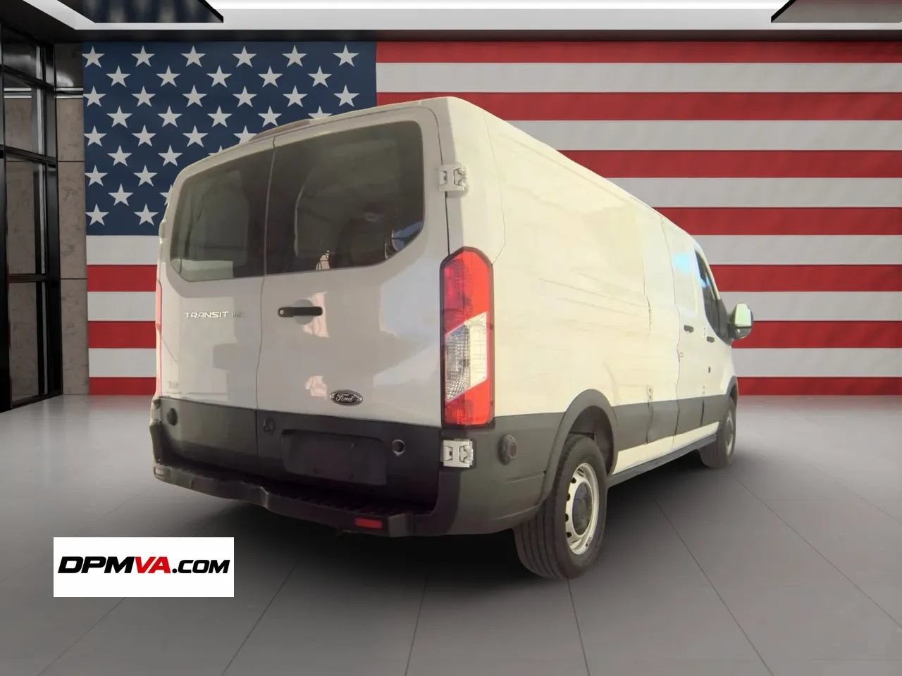Used 2019 Ford Transit 150 148 Low Roof RWD image 3