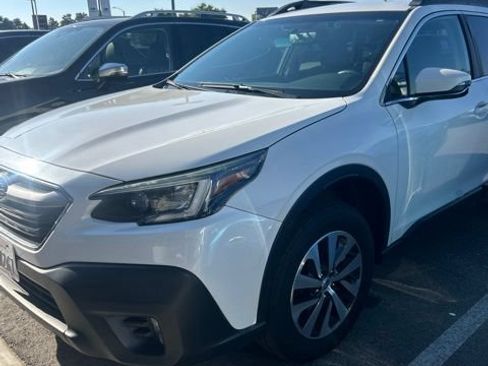 Used 2021 Subaru Outback Premium AWD/4WD image 1