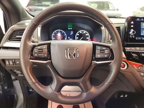 Used 2025 Honda Odyssey Sport-L image 19