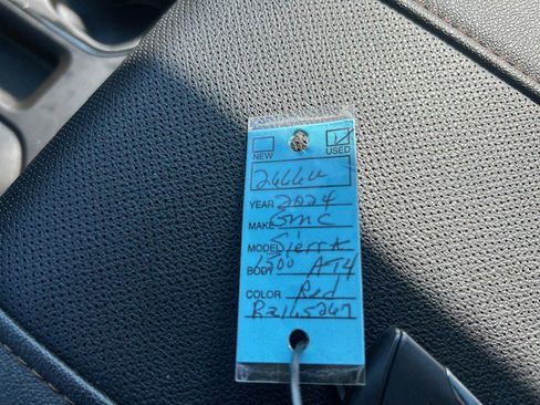 Used 2024 GMC Sierra 1500 AT4 w/ Technology Package image 33