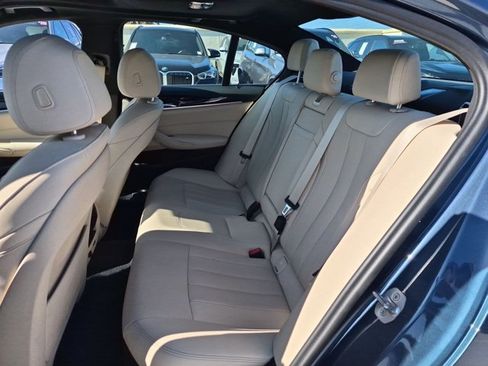 Used 2023 BMW 530i w/ Convenience Package RWD image 20