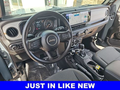 Used 2025 Jeep Wrangler Sport image 15