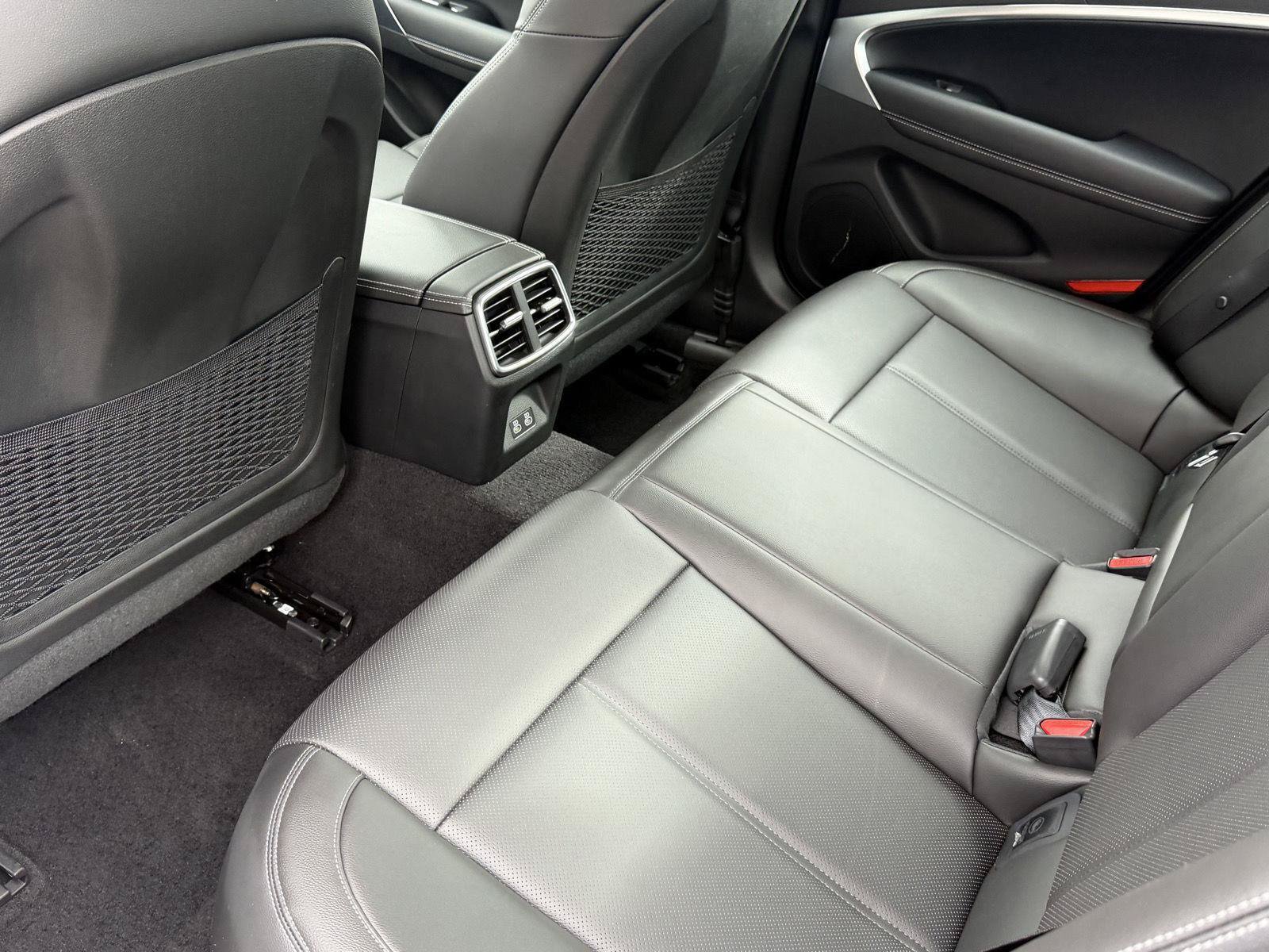 Used 2026 Genesis G70 2.5T RWD image 35