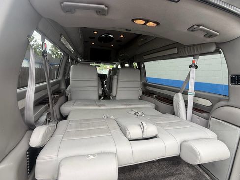 Used 2010 Chevrolet Express 2500 Extended w/ Preferred Equipment Group image 16