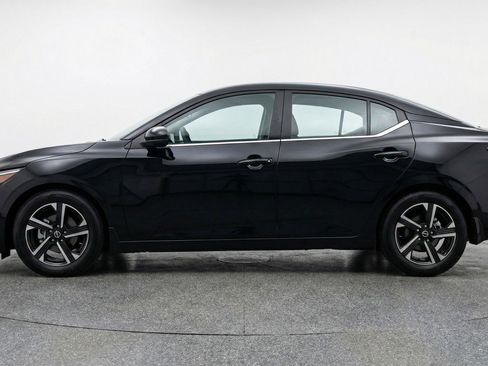 Used 2025 Nissan Sentra SV image 5