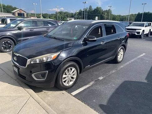 Used 2016 Kia Sorento LX AWD/4WD image 1