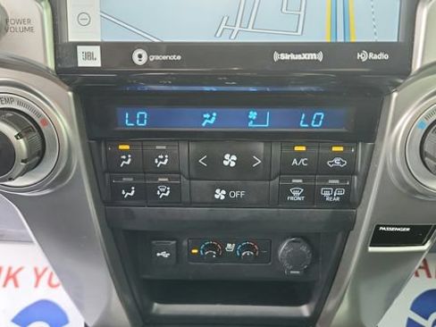 Used 2022 Toyota 4Runner Limited AWD/4WD image 20
