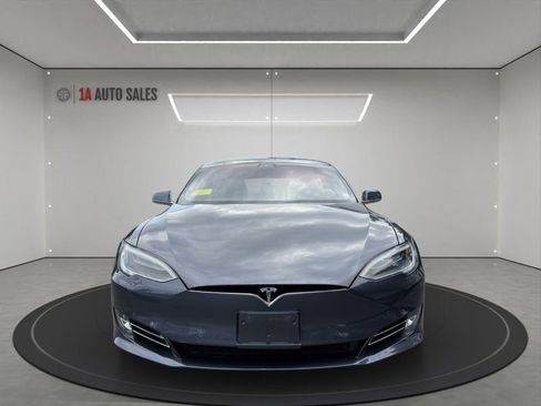 Used 2018 Tesla Model S 100D image 8