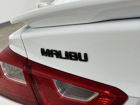 Used 2021 Chevrolet Malibu RS FWD image 25