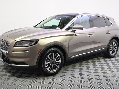 Certified 2021 Lincoln Nautilus Reserve image 2