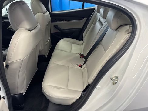 Used 2025 MAZDA MAZDA3 s FWD image 25