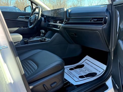 Certified 2023 Kia Sportage SX image 10