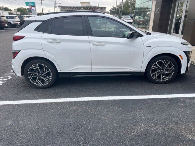 Used 2022 Hyundai Kona N Line w/ Tech Package FWD image 2