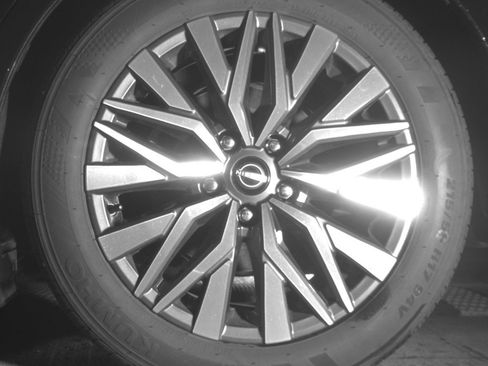 Used 2025 Nissan Altima 2.5 SV FWD image 14