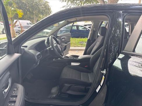 Used 2024 Honda HR-V LX image 19