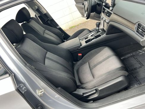 Used 2019 Honda Accord EX image 26