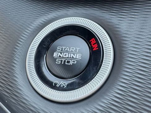 New 2025 Jeep Grand Cherokee 4WD image 26