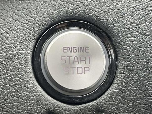 Used 2019 Kia Stinger image 23