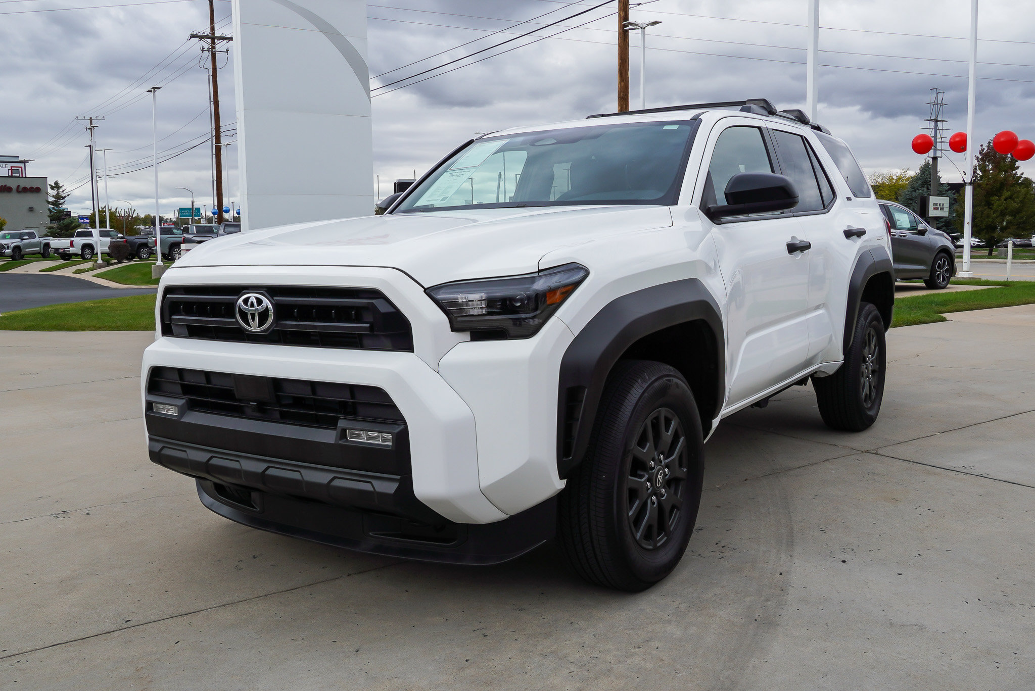 Certified 2025 Toyota 4Runner SR5 AWD/4WD image 4