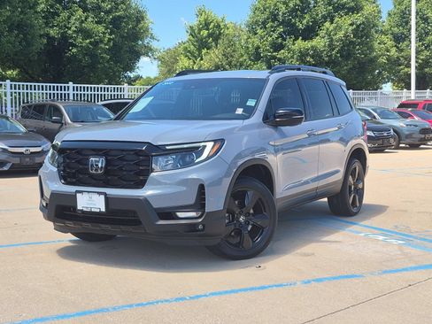 Used 2022 Honda Passport Elite image 2