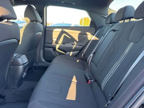 New 2026 Hyundai Elantra SEL Sport Premium FWD image 9