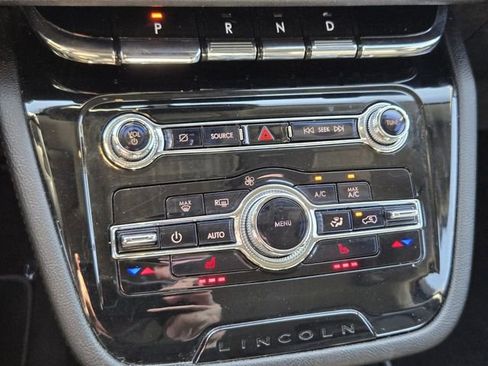 Certified 2021 Lincoln Corsair FWD image 22