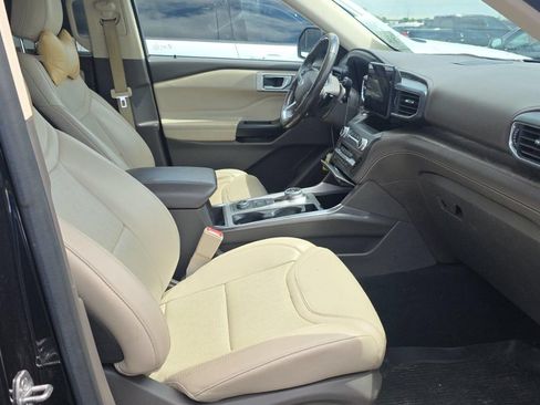 Used 2020 Ford Explorer Platinum AWD/4WD image 7