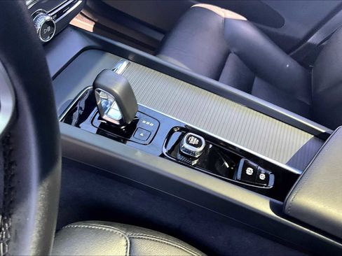 Used 2025 Volvo XC60 T8 Core w/ Protection Package Premier image 19