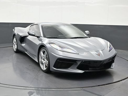 Used 2025 Chevrolet Corvette Stingray Coupe w/ 1LT RWD image 8
