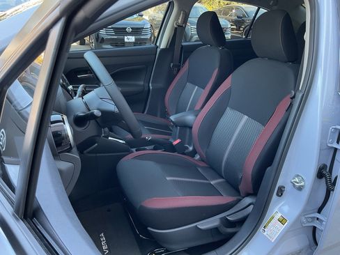 New 2025 Nissan Versa SR w/ Trunk Package image 13