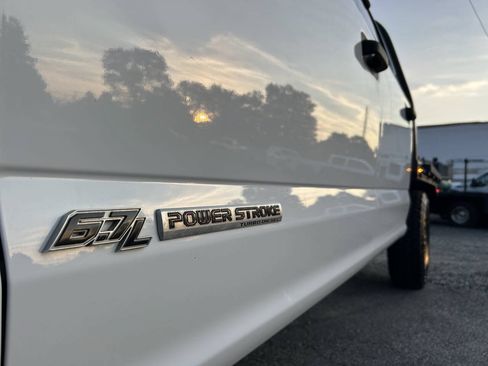 Used 2019 Ford F250 XLT w/ FX4 Off-Road Package AWD/4WD image 15