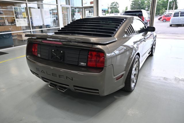 Used 2005 Ford Mustang GT Premium RWD image 6