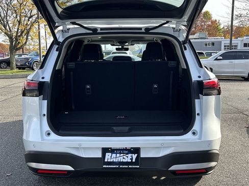 New 2026 INFINITI QX60 Luxe w/ Cargo Package image 17