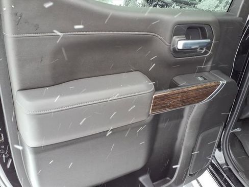 Used 2020 GMC Sierra 1500 Elevation image 13